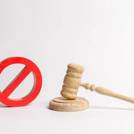 Таїланд б’є по нелегальному онлайн-гемблінгу