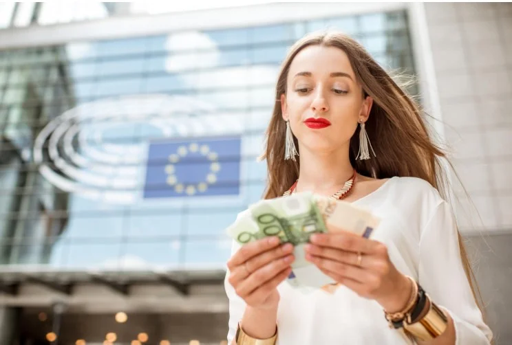 Нелегальний сегмент цифри, які вразили Європу