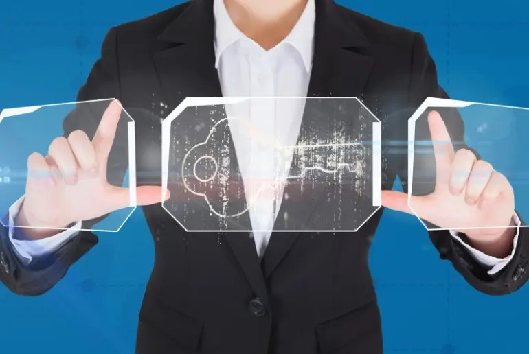 Коли ринок працює «в білу», гроші від ліцензій та податків йдуть в бюджет країни.